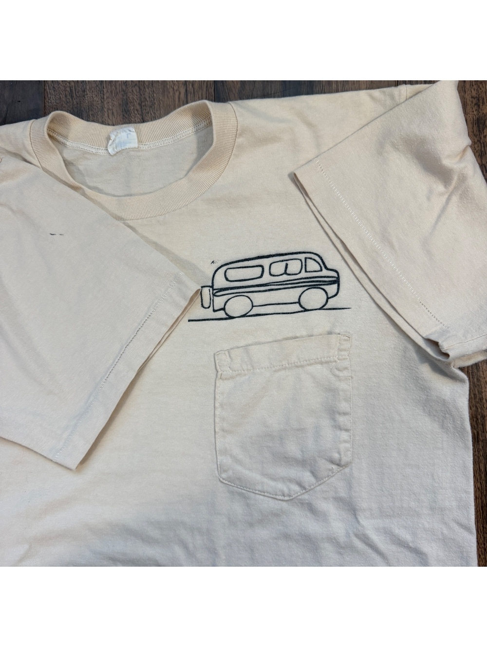 True Vintage 70s JCPenney VW Camper Van Pocket T Shirt L Cream Single Stitch